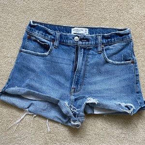 Abercrombie jean shorts, lightly worn, great condition.